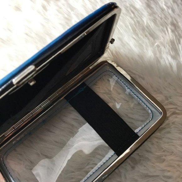 Madame Kitty PVC Frame Push Lock Card Wallet w/Clear Back - Picture 3 of 5